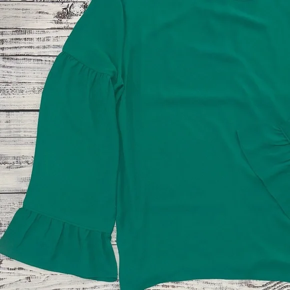 LOFT Vibrant Green Blouse with Bell Sleeves Sz. M - Picture 4 of 8